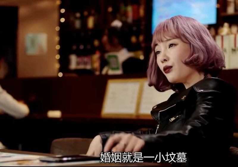 甜馨改名随李小璐姓？大名疑似李奕涵，孩子改名需贾乃亮同意