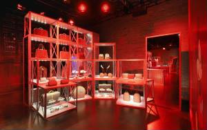 gucci古驰全新终曲时装系列发布会,古驰gucci系列产品