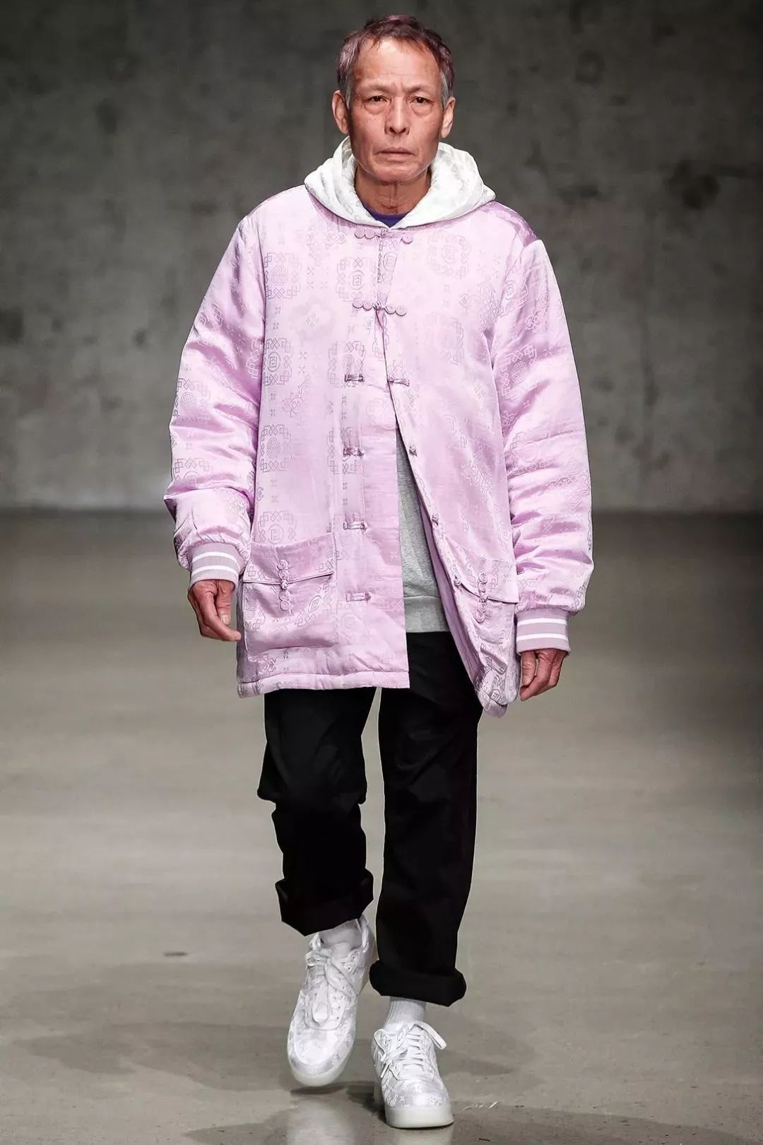 进击的国潮!看中国设计玩转西方街头潮流