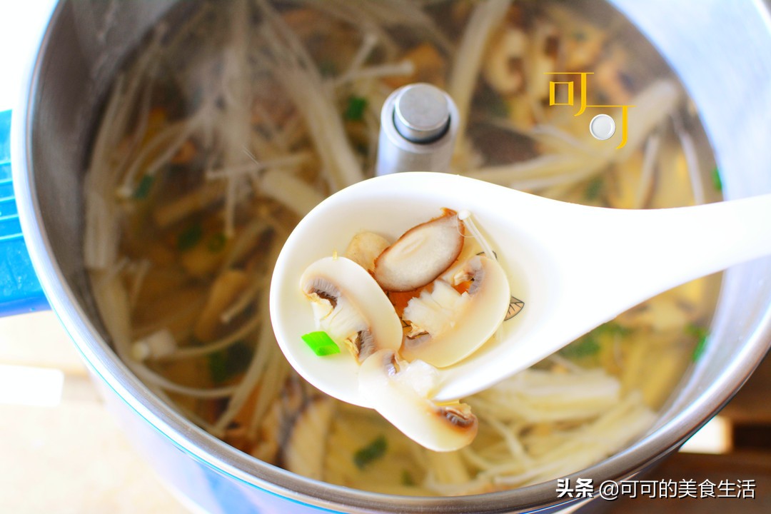 墨鱼干炖干蘑菇,墨鱼干煲汤搭配什么菌菇