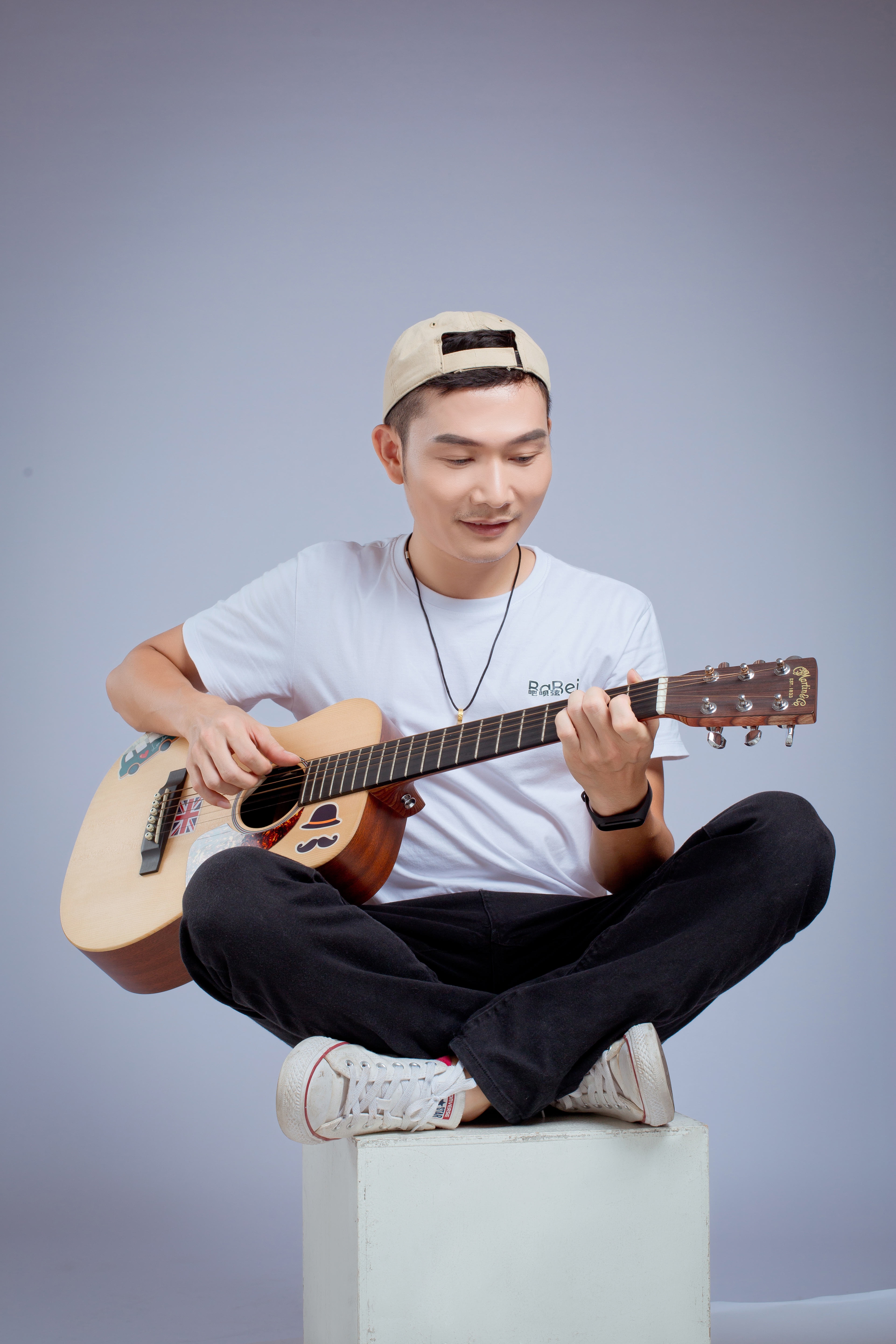 如何挑选一把好吉他,如何选一把适合自己吉他