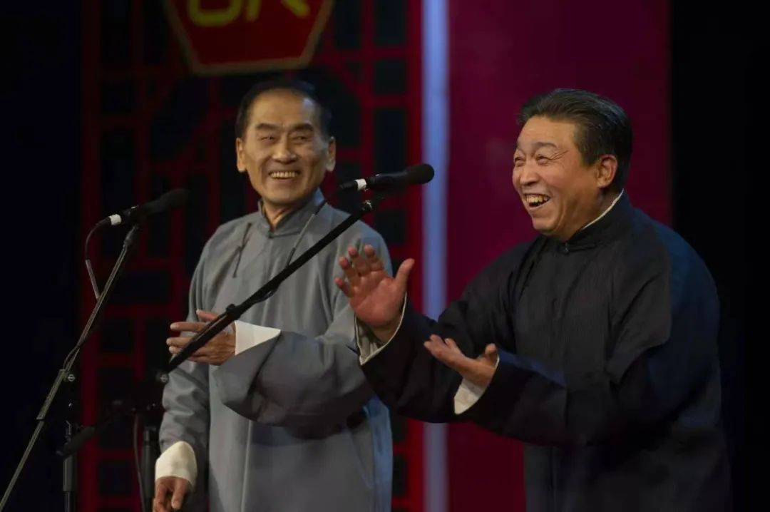 刘洪沂和郭德纲谁的辈分高,郭德纲和刘洪沂的关系