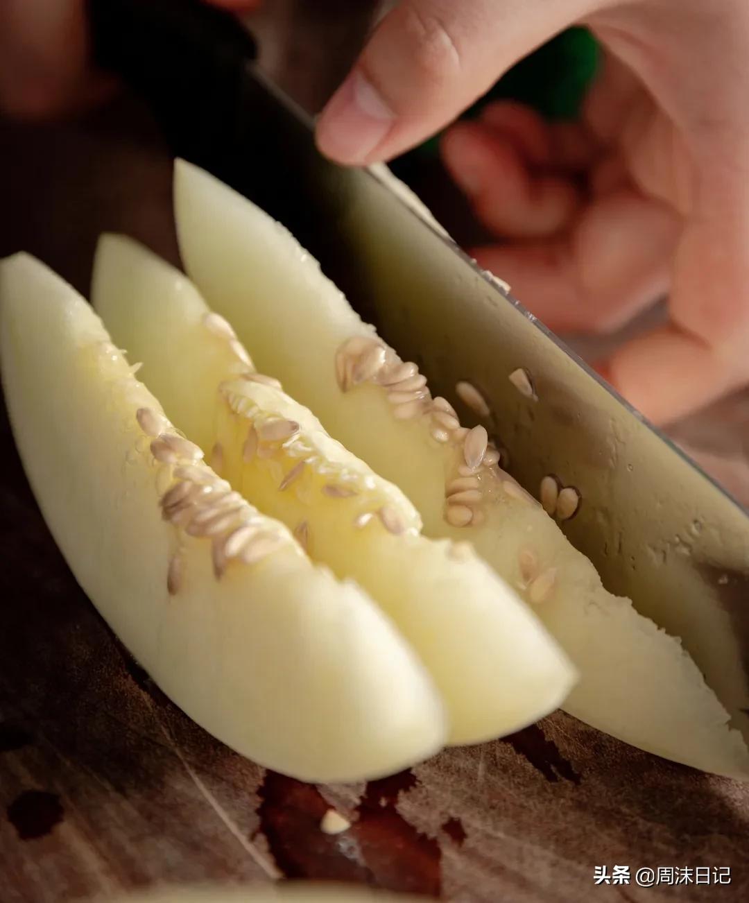 不甜不要钱!白玉甜瓜火了,脆嫩香甜多汁!全家老小都爱吃