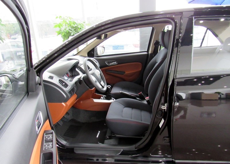 2011年吉利金刚二手车油耗,吉利金刚1.5l百公里油耗是多少