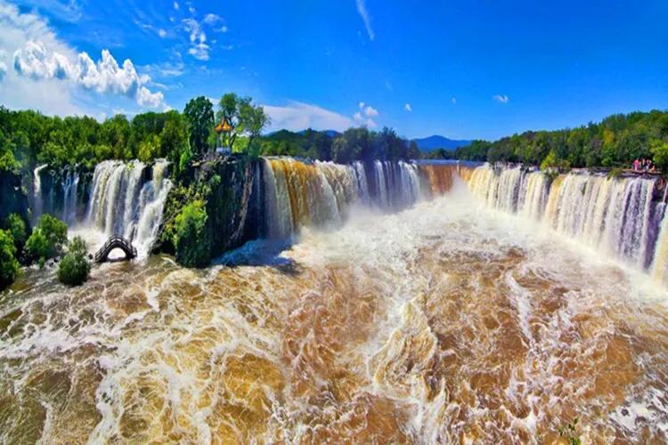 延吉旅游景点美食推荐,延吉市美食旅游攻略年糕火锅