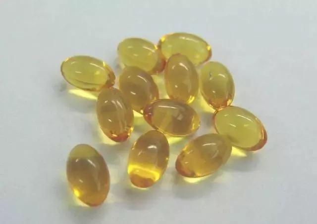 药店几块钱的维生素e能涂脸上嘛,药店几块钱的维生素e