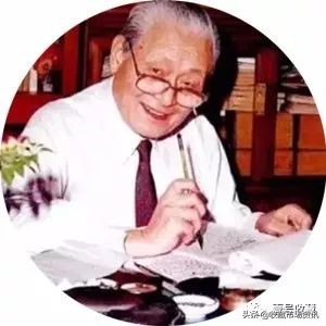 中国百位高寿名人书画展,寿从笔端来意思