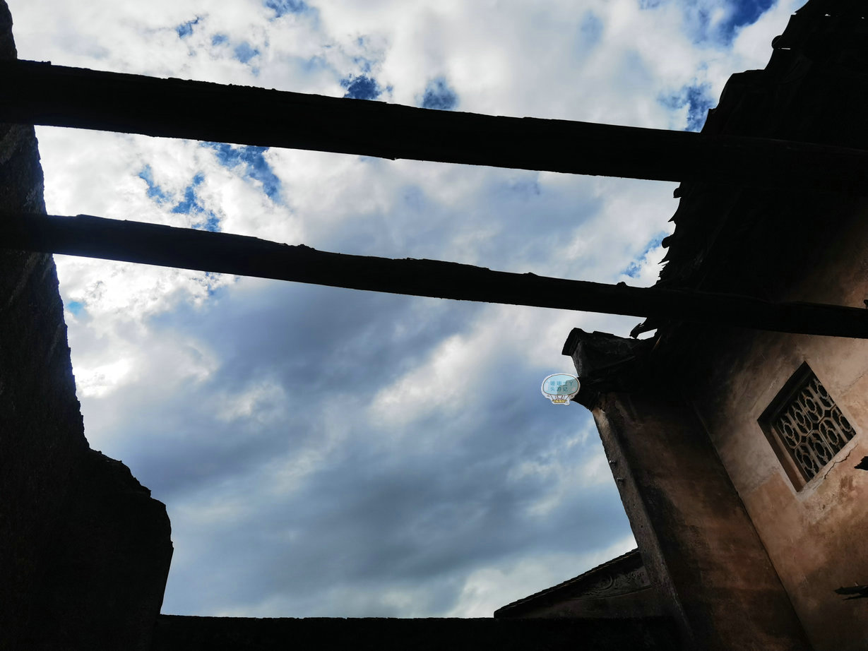 清远乡间有座“城堡”：仿北京翰林院，用18年建造，充满了神秘感