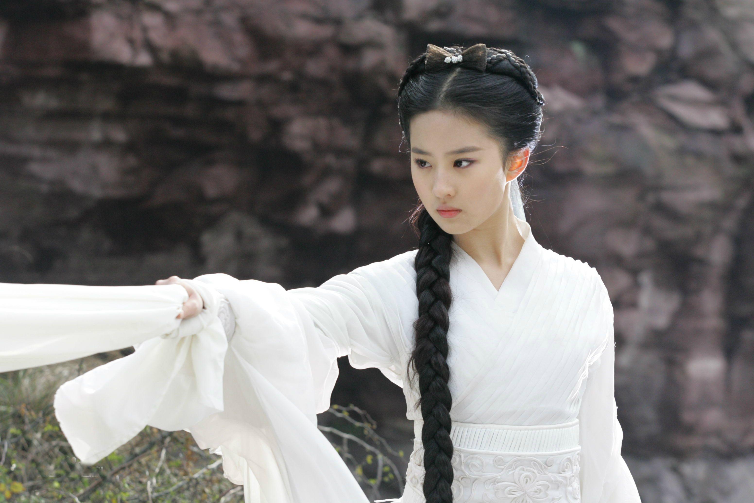 有齐刘海的古装编发,无刘海古装发型编发