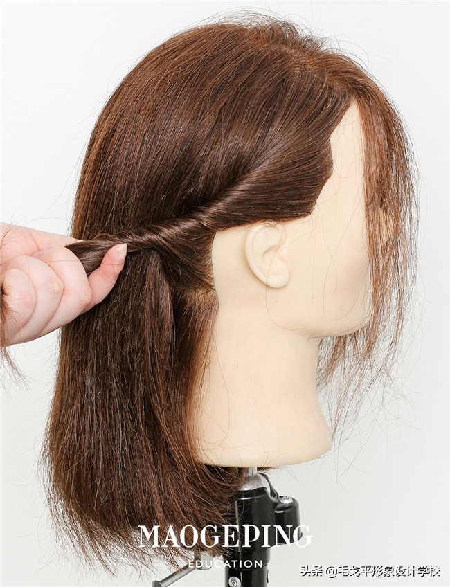 一学就会的减龄发型,一学就会的清冷感盘发
