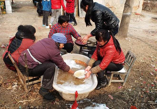 香港洗碗工打工真实收入,去香港打工洗碗工工资多少