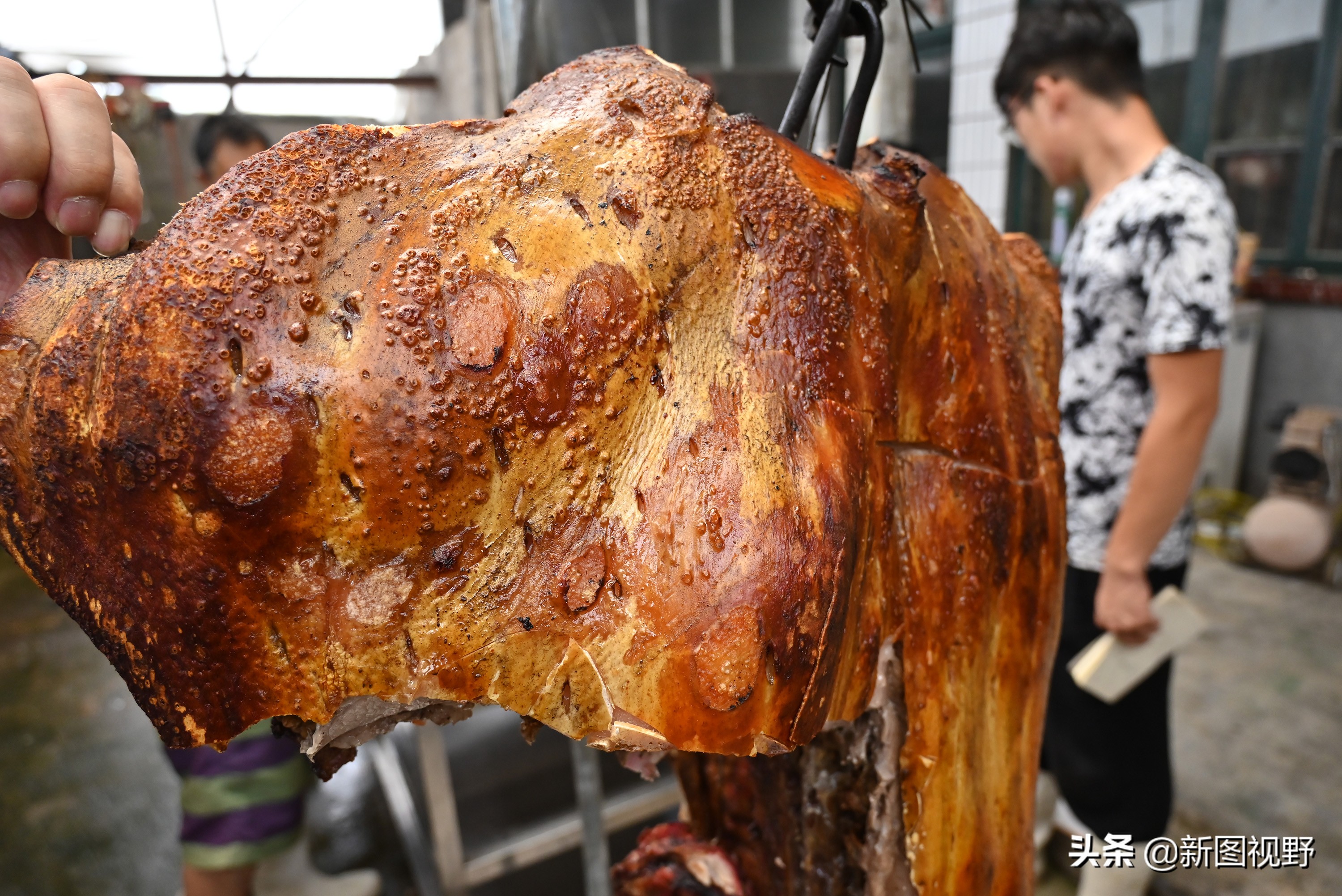 山东夫妻吃货,深夜夫妻驱车400公里吃烧烤