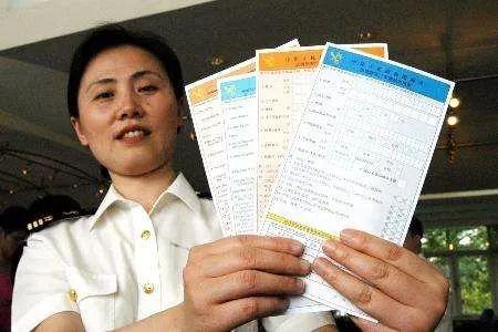 国外买表入境,在国外低价买的国内高价卖违法吗