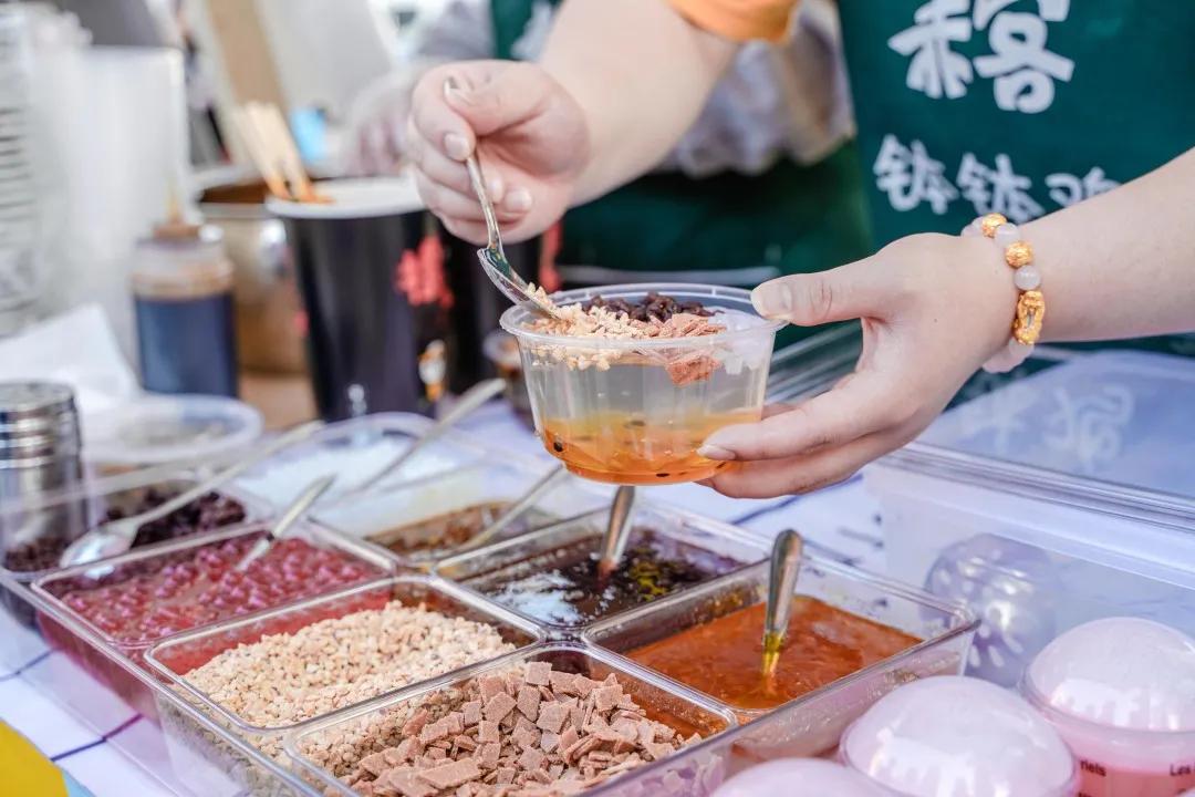 校园美食节登上热搜，*疆新**师范大学没想到你是这样的