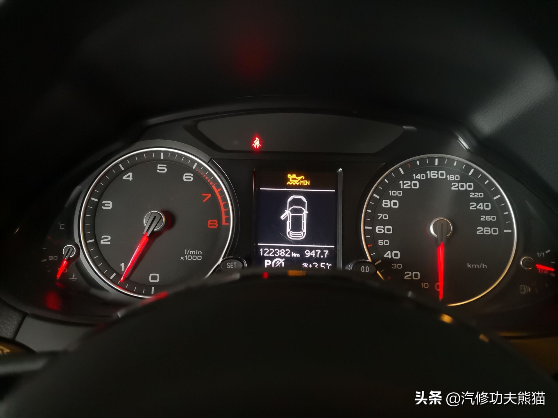 奥迪q53.2自吸发动机烧机油吗,12款奥迪q5发动机烧机油改进