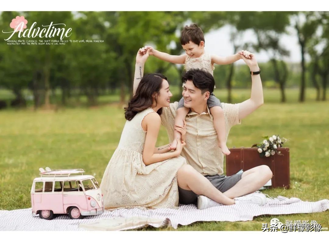 新春全家福拍摄技巧,全家福新年拍照姿势推荐