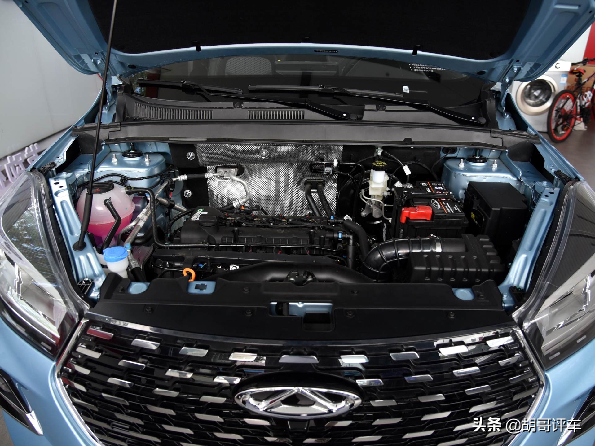 小型suv瑞虎5x,价格低空间大不到十万买辆瑞虎5x