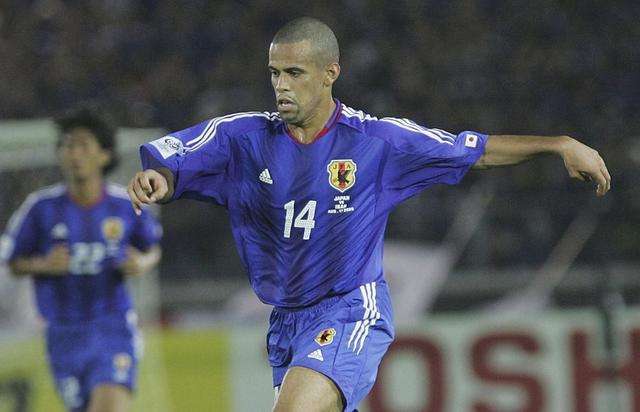 权威人士对归化球员看法,名嘴批判国足