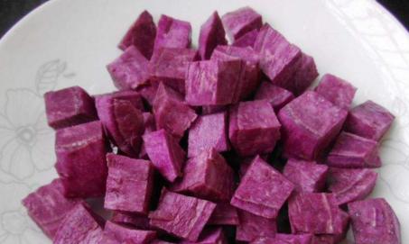 美容养颜补气血喝什么豆浆,豆浆美容养颜的做法和配方