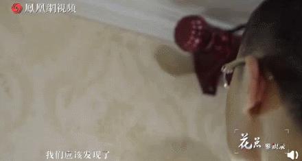 情侣出门旅行被偷拍,小情侣旅游遭偷拍