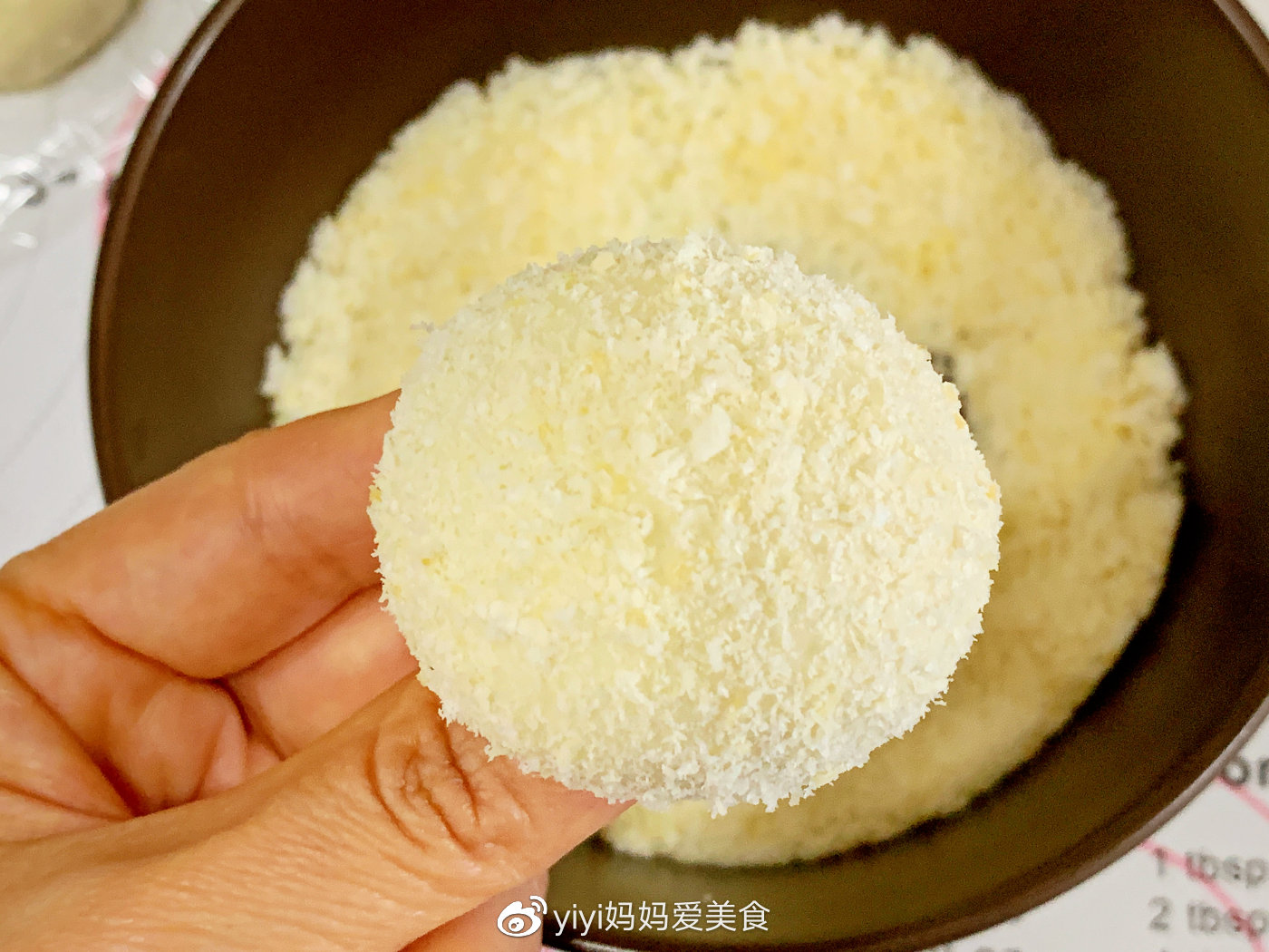 椰蓉白面包最简单的做法,椰蓉面包做的最好的视频