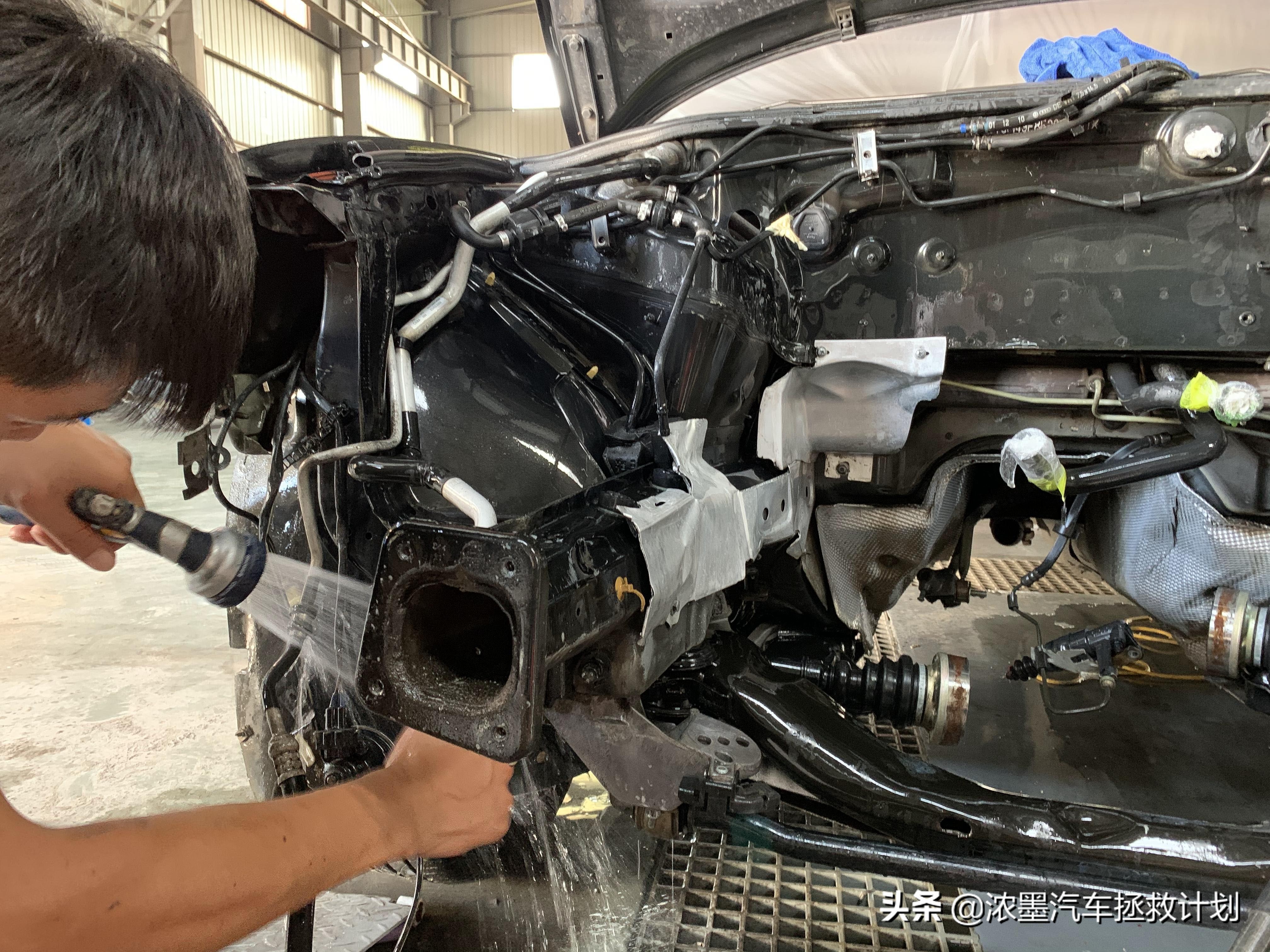 情怀老车帕萨特b5翻新,经典老车b5帕萨特翻新复活