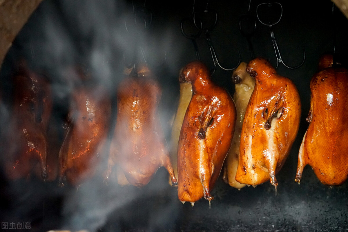 来北京吃涮羊肉烤鸭,在北京吃烤鸭最正宗的地方