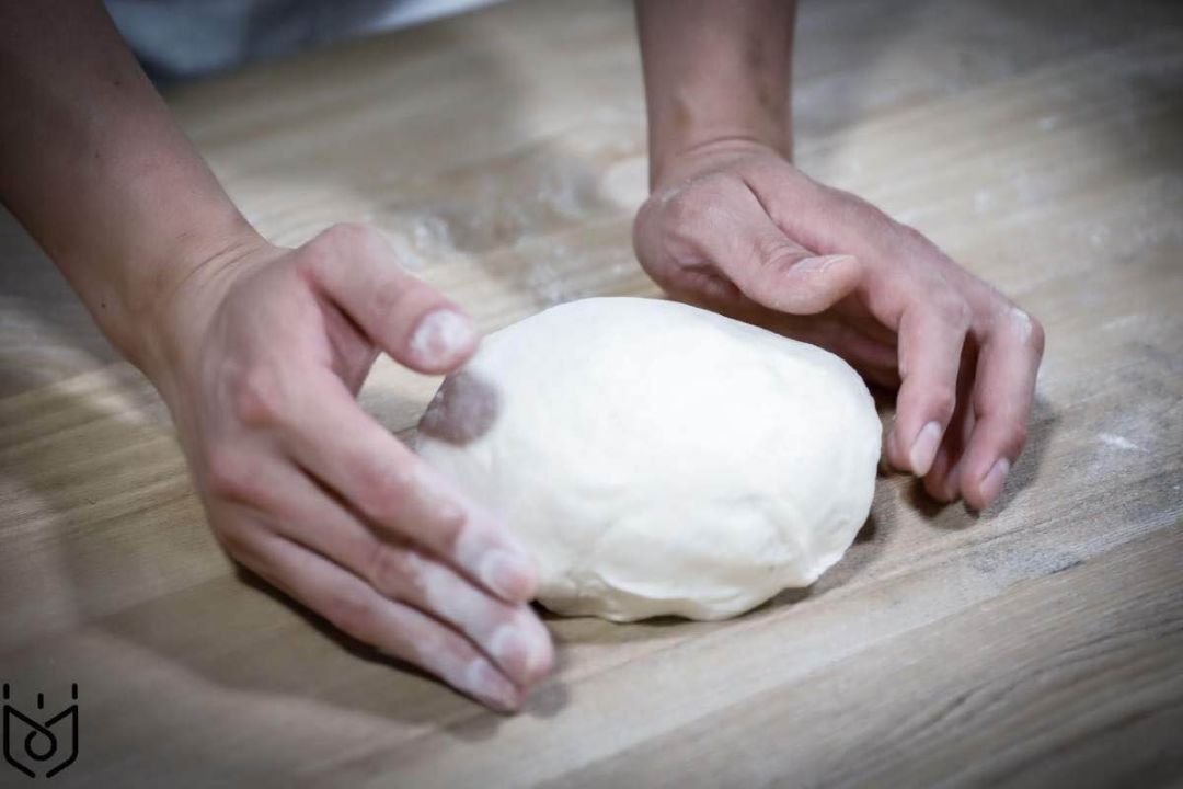 史上最全的六种面包制作方法,介绍面包以及制作方法的书籍