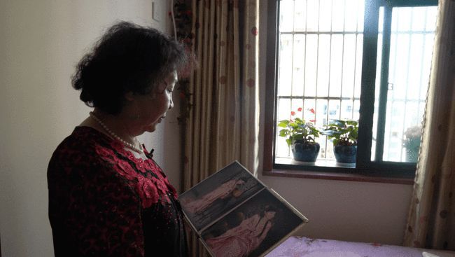 60岁失足老人生下双胞胎现状,60岁冒死生下双胞胎的老太太