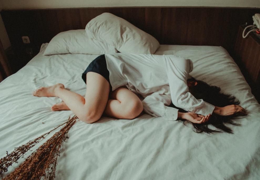 惭愧和内疚哪个更好,惭愧和内疚尴尬的区别