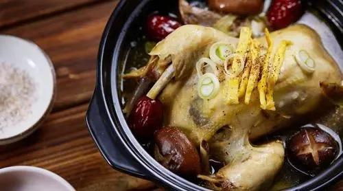 普通贫血和缺铁性贫血如何补血,缺铁性贫血与慢性贫血的鉴别方法