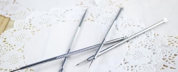 挤眼角脂肪粒的过程,眼角脂肪粒怎么去除最简单方法