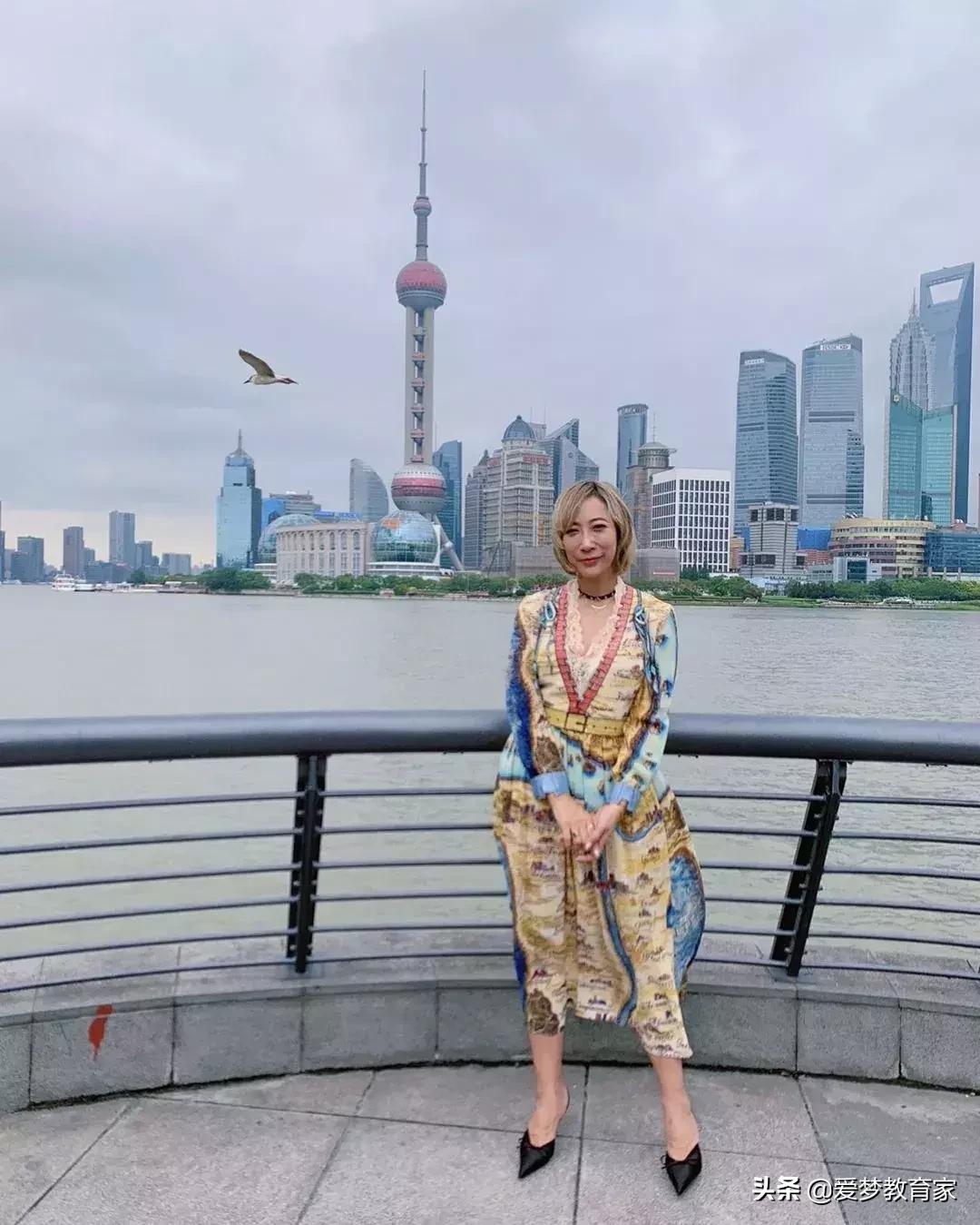 亚洲最狂野女导演,一年出3部新片,半个演艺圈为她站台