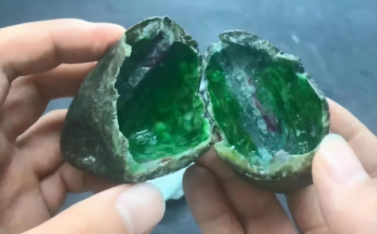 直播间买的翡翠原石能退款吗,在直播间买翡翠被骗了怎么办