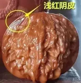 文玩核桃阴油还有盘玩价值吗,文玩核桃阴皮了还能盘玩吗