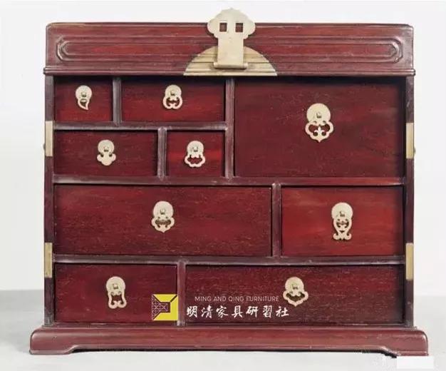 家具中的变形金刚