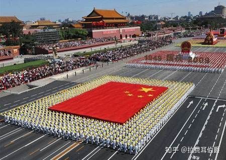 “这么光荣的一天，决不在辽远的将来，而在很近的将来。”