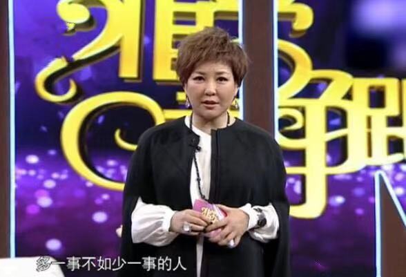 被称“女版陈冠希”，和多名大导演传绯闻，张静初败于太太团？