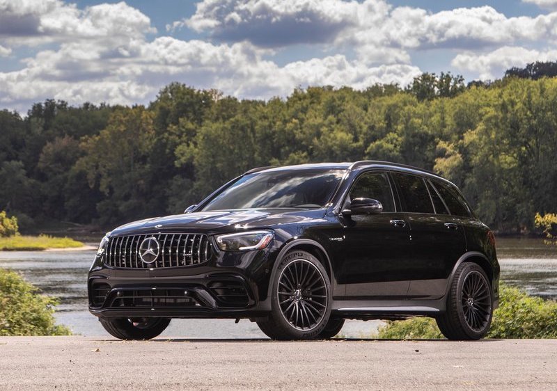 百万内性能最好的越野车,奔驰glc300和e300怎么选