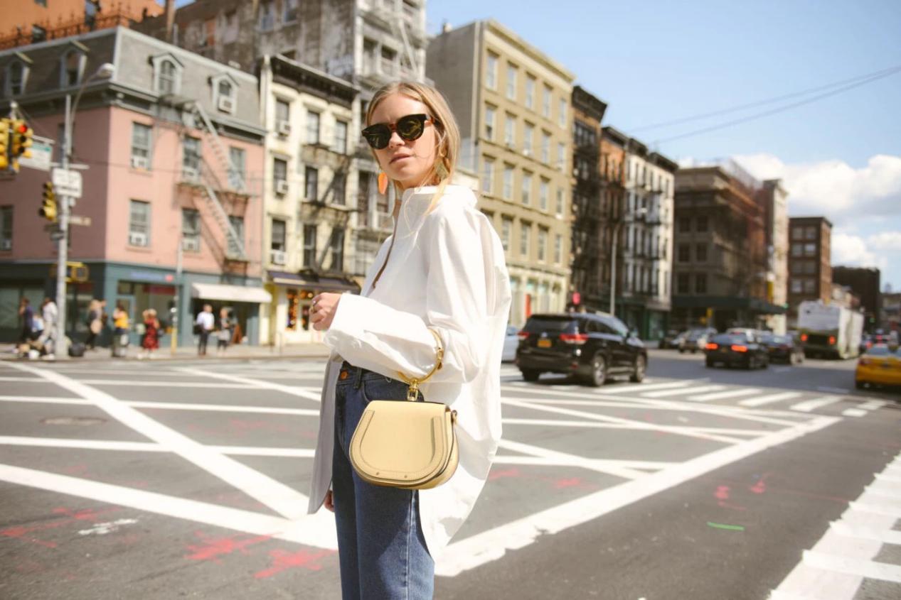 塞衣服小技巧不系扣,塞衣服小技巧