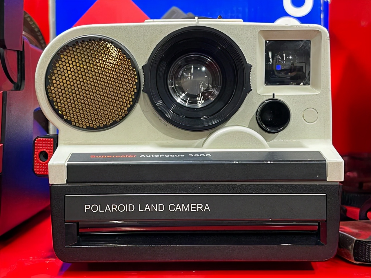 逛沈阳二手相机店：尼康没人要，大炮被放弃，宝丽莱却有很多人找