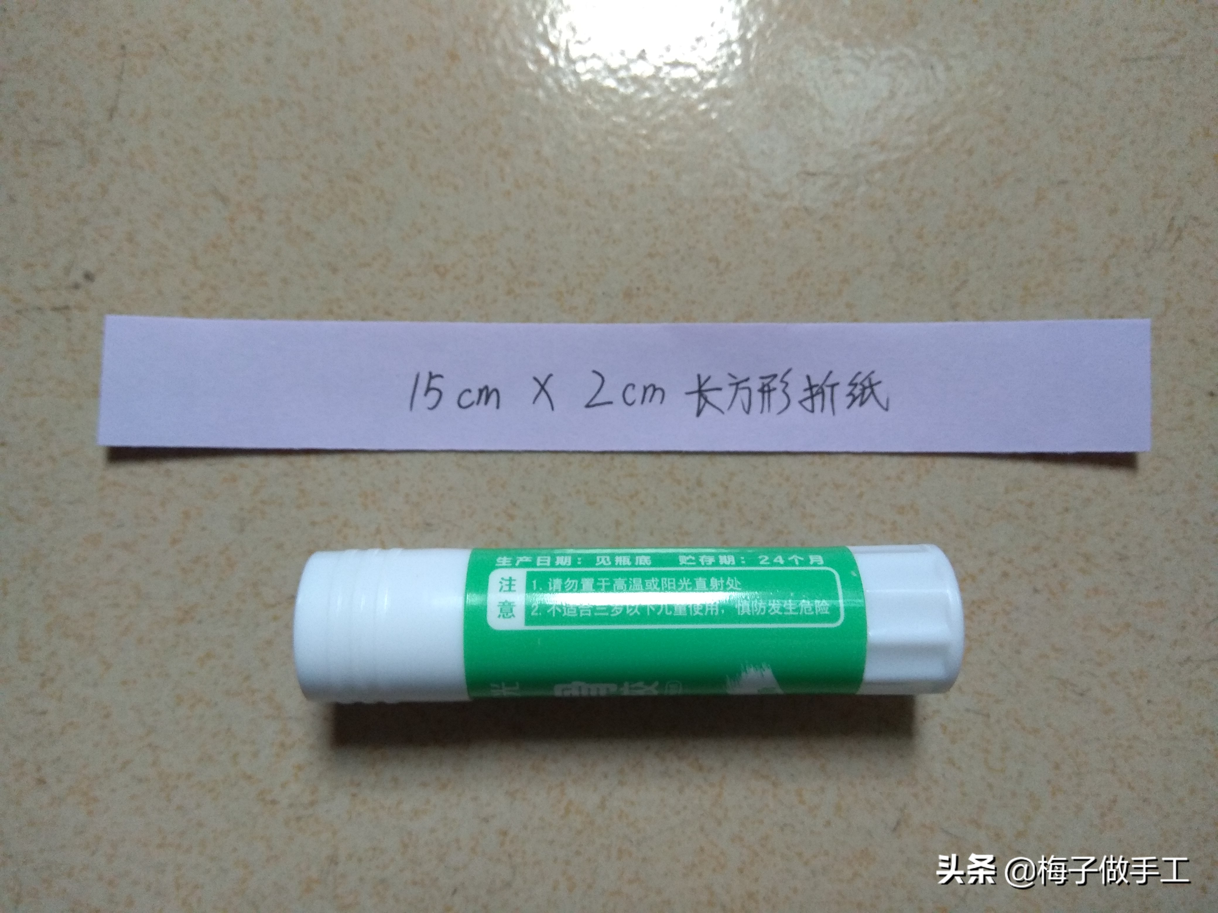 用纸折蝴蝶结戒指慢教程,如何折蝴蝶结戒指不用剪刀和胶水