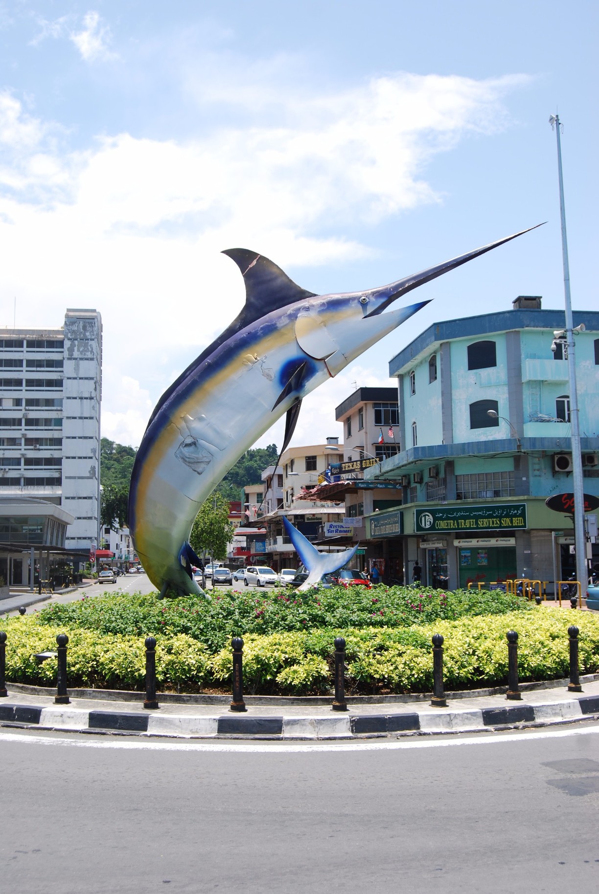 华人出力建设的地方，海鲜价是国内三分之一，20元打车能逛全城！
