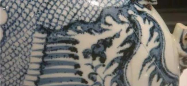 真假元青花铁锈斑对比图,一次认识元青花六大特征