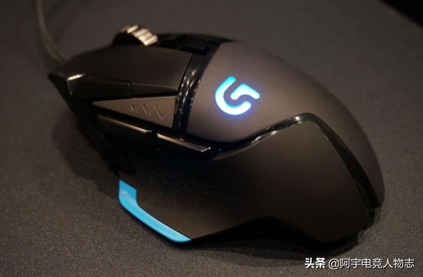 什么鼠标打cf好用打人比较疼,哪个鼠标打cf玩瞬狙好