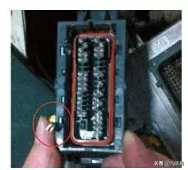 英朗gt点火后车辆震动几秒熄火,英朗熄火后风机自动启动什么原因