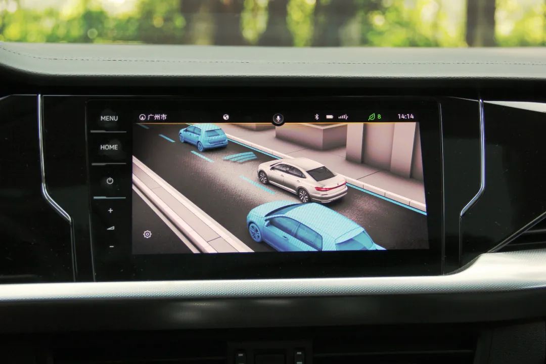 最新款帕萨特顶配评测,不再油腻