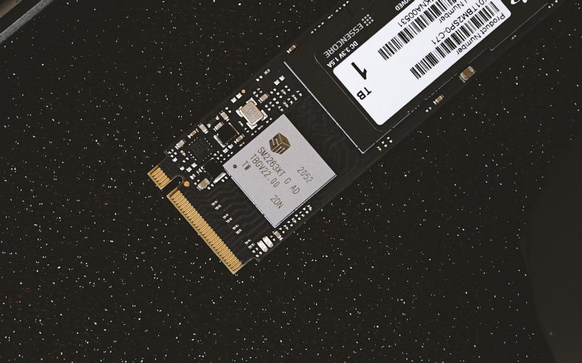 科赋crasddr416g,科赋m.2固态硬盘测评