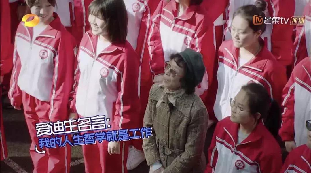 一个女人开始变老的四个迹象,开始变老的3种迹象