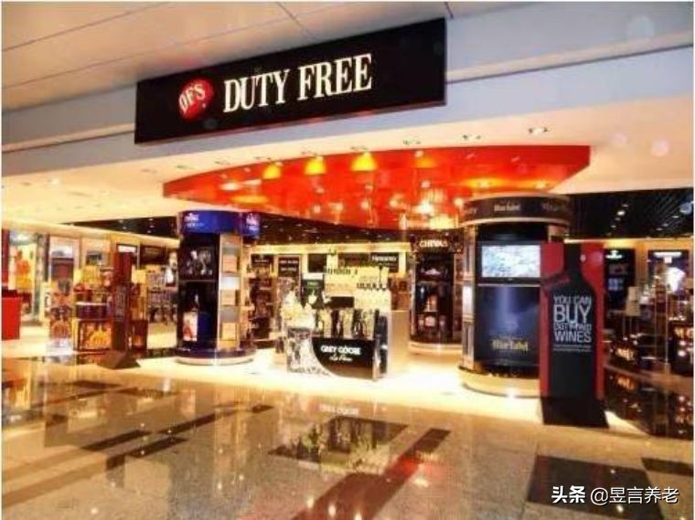 戴15元手表，租一居室，秘密捐出560亿，这位老人活出上帝的模样